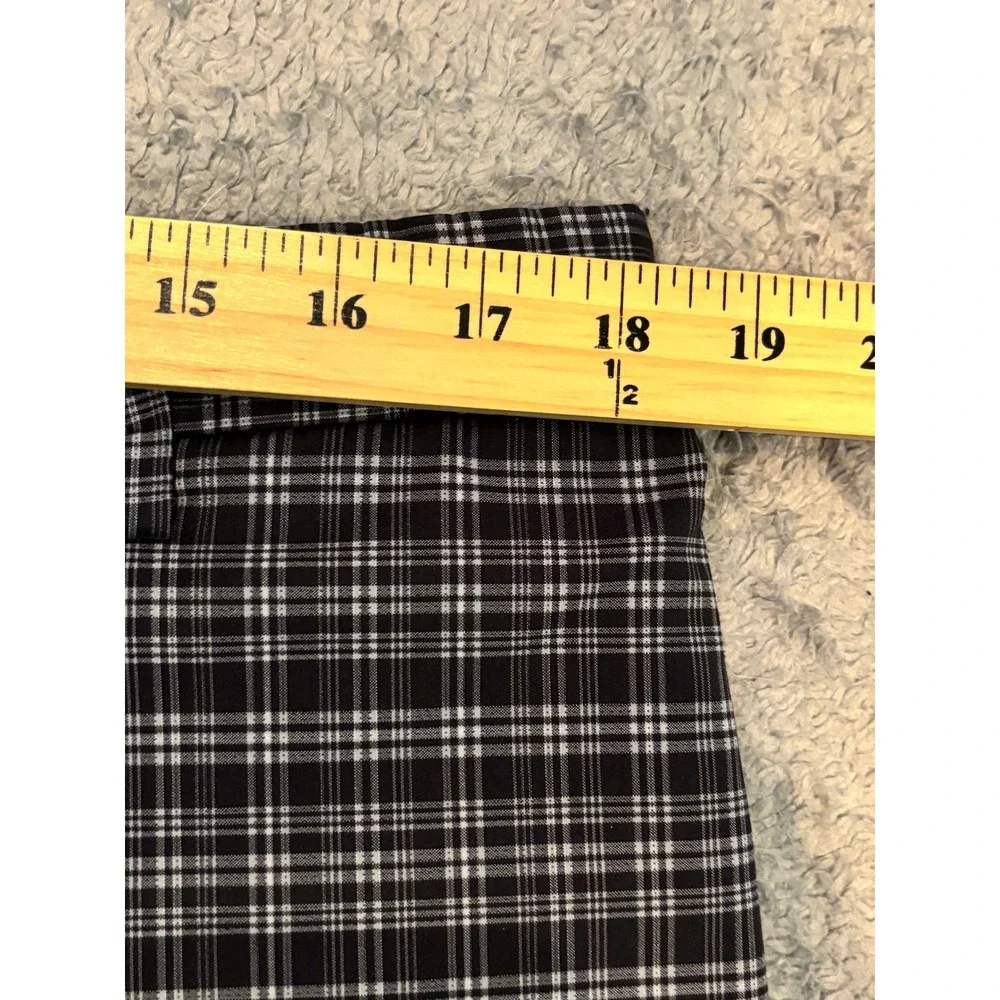 Greg Norman Mens Black White Plaid Golf Shorts Size 36 Performance Stretch Shark